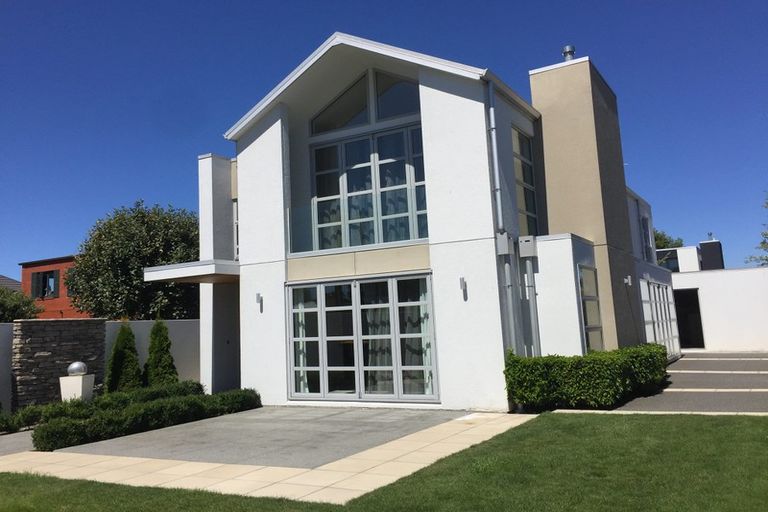 Photo of property in 72 Wai-iti Terrace, Bryndwr, Christchurch, 8052