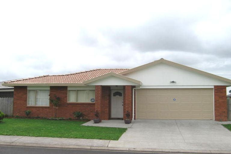 Photo of property in 3 Jeffery Reeve Crescent, Ranui, Auckland, 0612