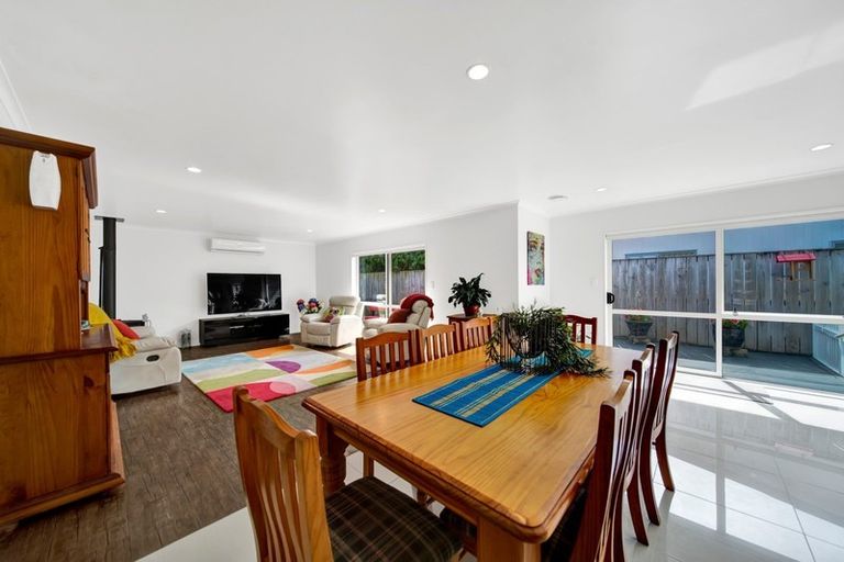 Photo of property in 24 Moulton Street, Moturoa, New Plymouth, 4310