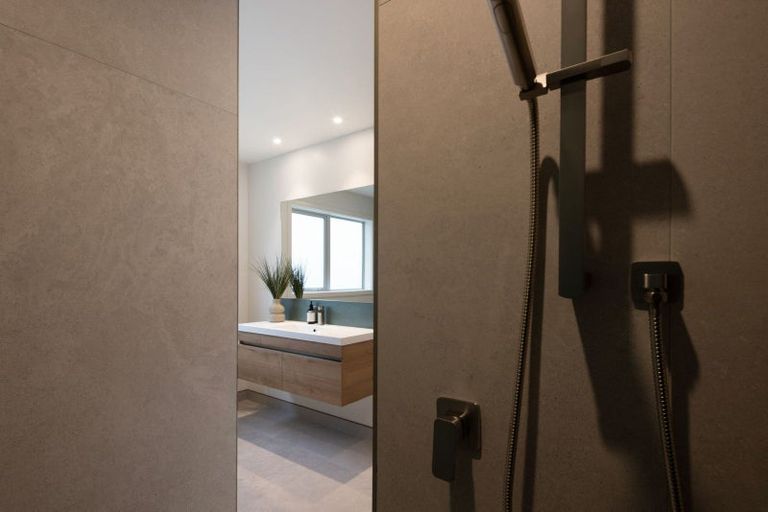 Photo of property in 94 Hugo Shaw Drive, Cambridge, 3434