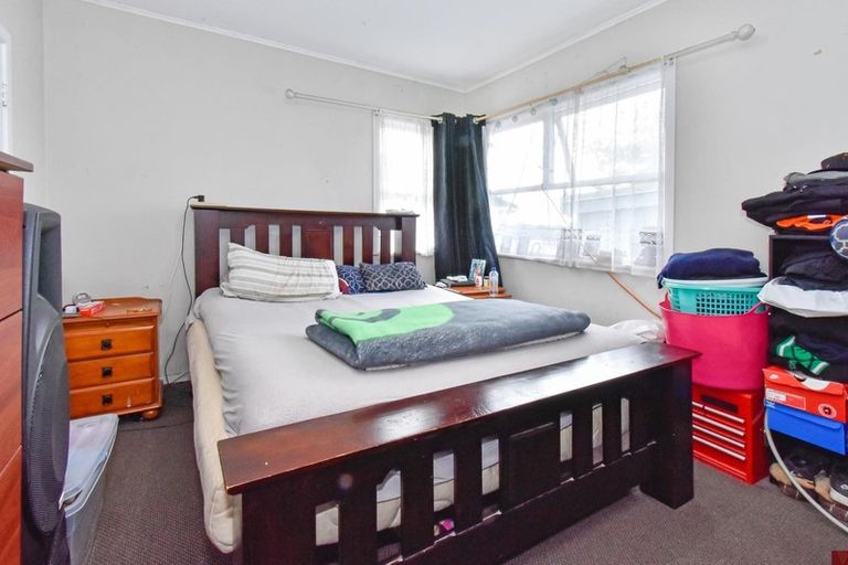 Photo of property in 32 Halswell Street, Mangere East, Auckland, 2024