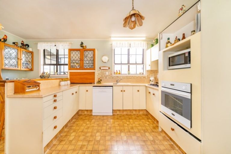 Photo of property in 177 Waiwhetu Road, Waterloo, Lower Hutt, 5011