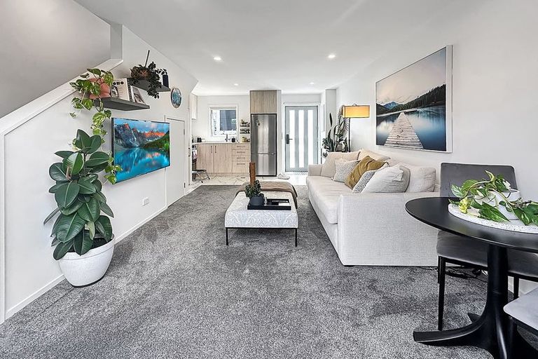 Photo of property in 13/21 Titoki Street, Te Atatu Peninsula, Auckland, 0610