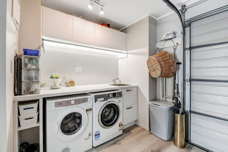 Photo of property in 13 Andre Rise, Stanmore Bay, Whangaparaoa, 0932