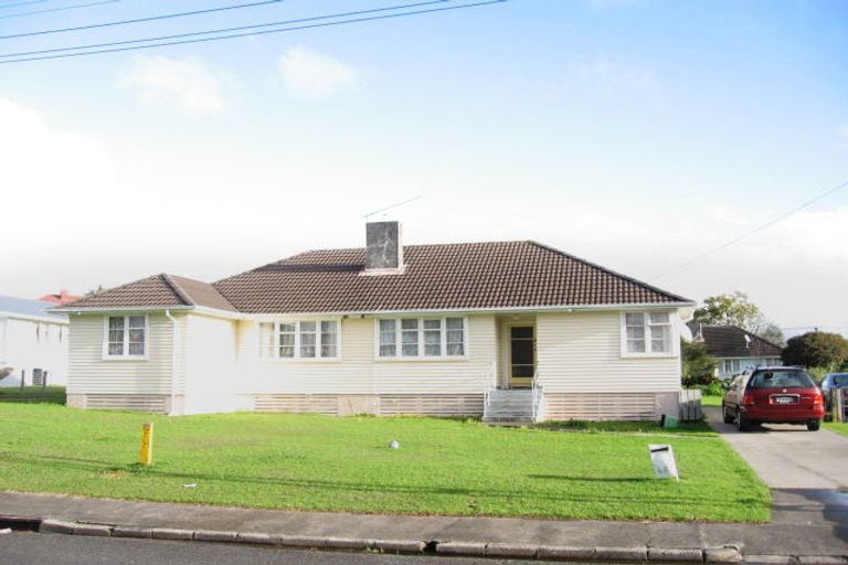 Photo of property in 6a Velvet Crescent, Otara, Auckland, 2023