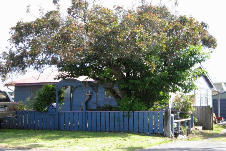 Photo of property in 14 Tasman Street, Carters Beach, Westport, 7825