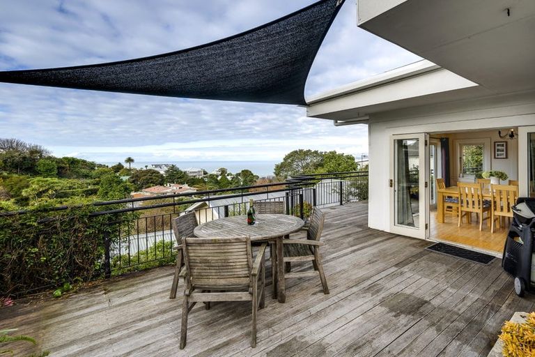 Photo of property in 27 Thompson Road, Bluff Hill, Napier, 4110