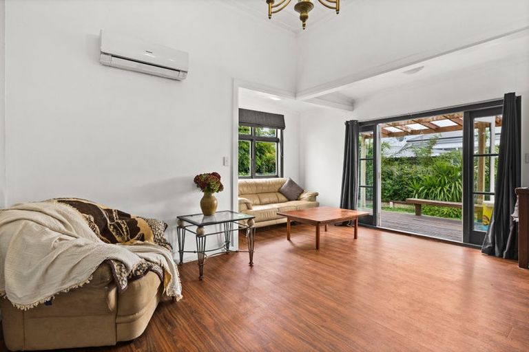 Photo of property in 209 Lascelles Street, Saint Leonards, Hastings, 4120