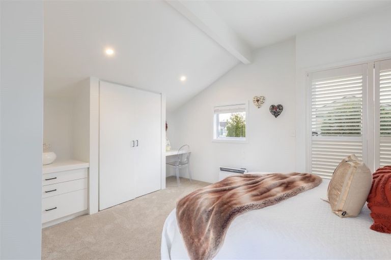 Photo of property in 9b Weka Street, Fendalton, Christchurch, 8041