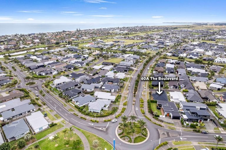 Photo of property in 60a The Boulevard, Papamoa Beach, Papamoa, 3118