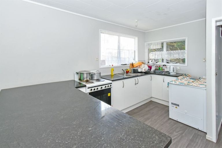 Photo of property in 1/12 Naomi Place, Manurewa, Auckland, 2102