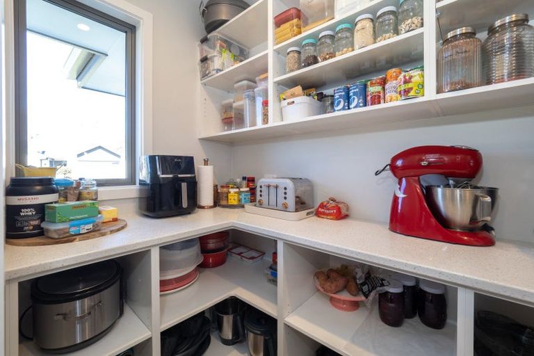 Photo of property in 3 Kelburn Place, Tinwald, Ashburton, 7700