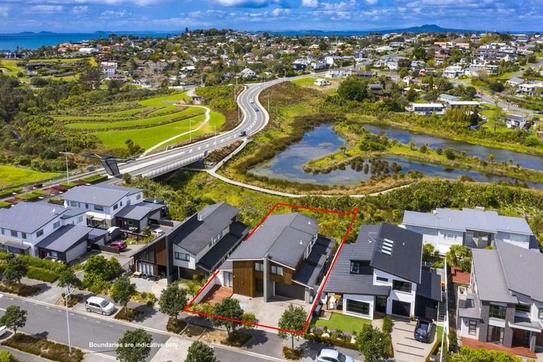 Photo of property in 8 Remuremu Street, Long Bay, Auckland, 0630