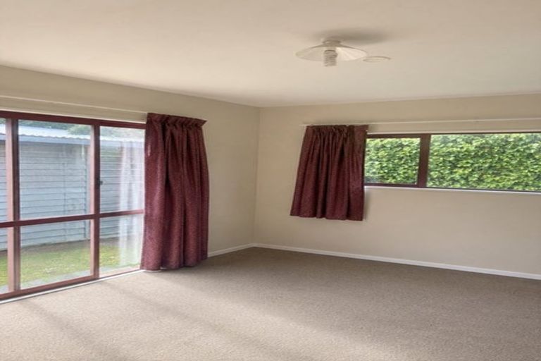 Photo of property in 25 Middleton Road, Upper Riccarton, Christchurch, 8041