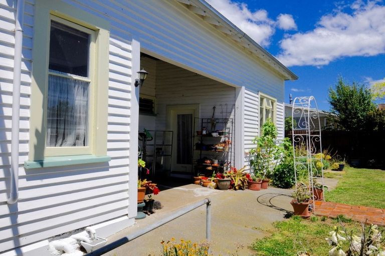 Photo of property in 30 Rhodes Street, Waimate, 7924