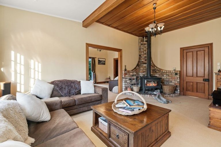 Photo of property in 523 State Highway 1, Kauri, Kamo, 0185