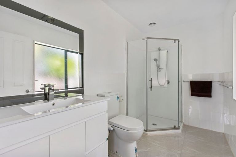 Photo of property in 24 Maadi Place, Papakura, 2110