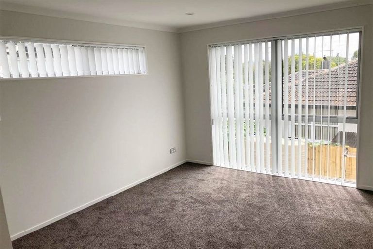 Photo of property in 13b Myers Road, Manurewa East, Auckland, 2102
