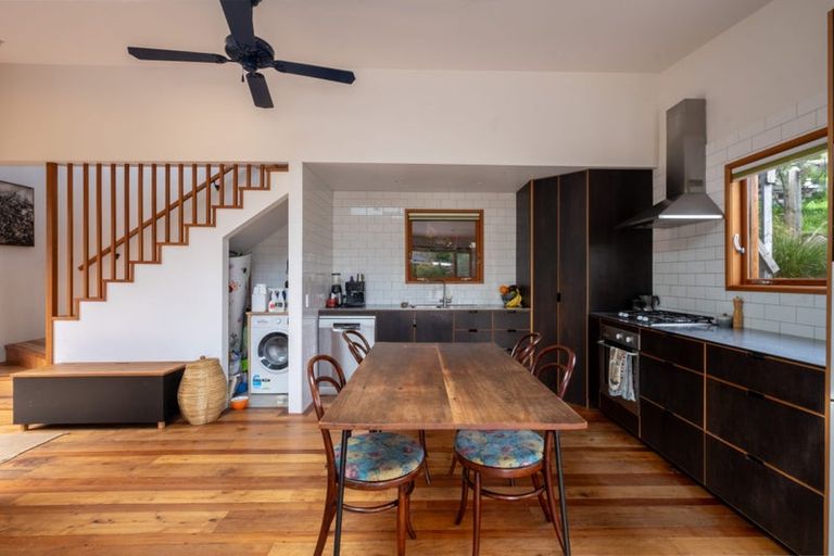 Photo of property in 3b Dalleys Lane, Lyttelton, 8082