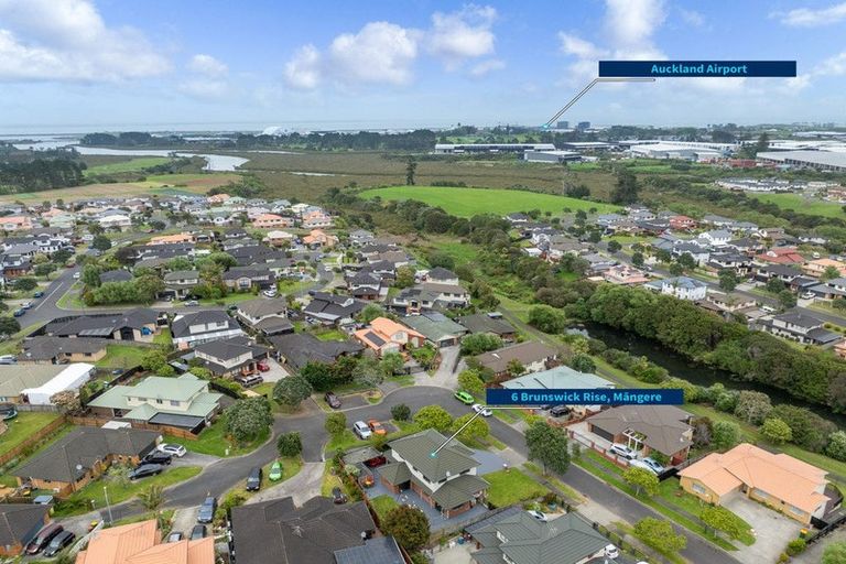 Photo of property in 6 Brunswick Rise, Mangere, Auckland, 2022