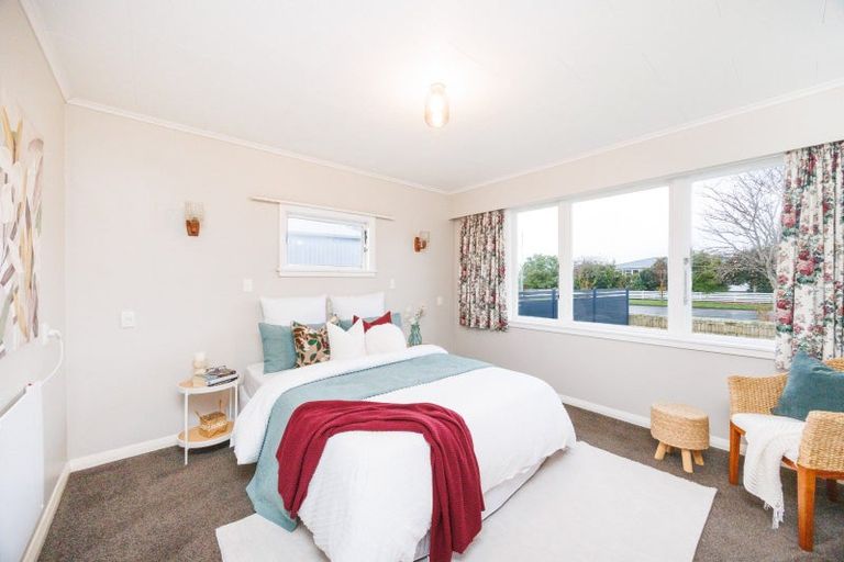 Photo of property in 12 Mersey Street, Rongotea, 4476