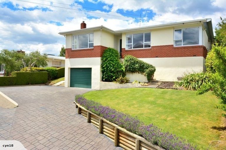 Photo of property in 23 Upland Street, Helensburgh, Dunedin, 9010