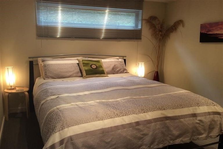 Photo of property in 252a Fernhill Road, Sunshine Bay, Queenstown, 9300