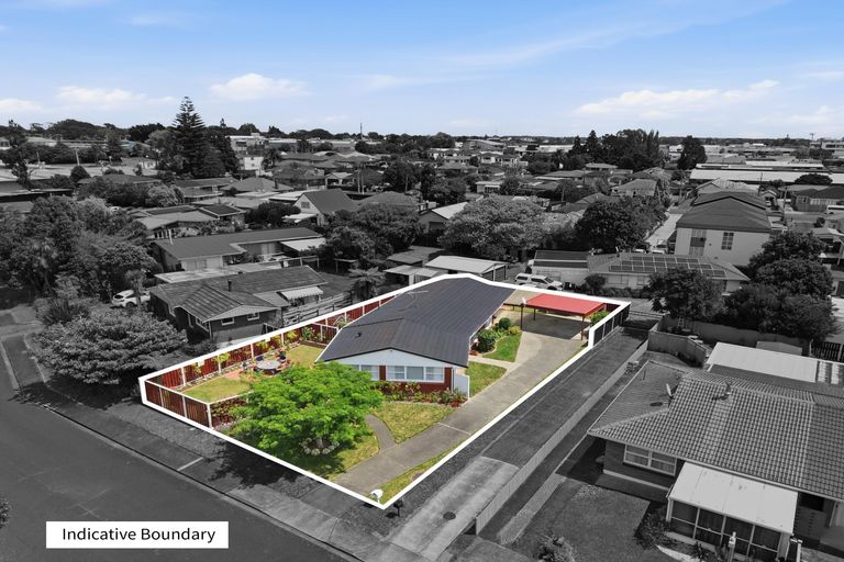Photo of property in 10 Alf Walker Place, Papakura, 2110