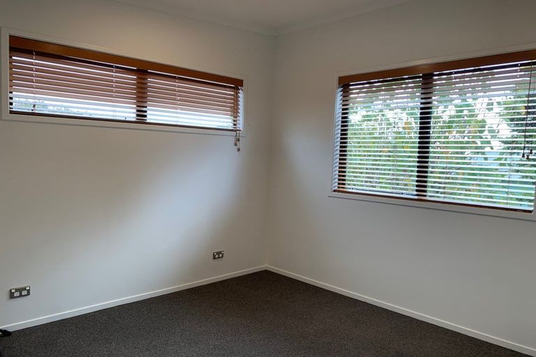 Photo of property in 2/28 Bayly Road, Moturoa, New Plymouth, 4310