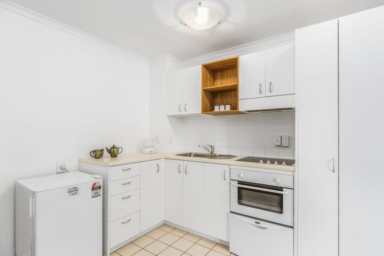 Photo of property in 24/8 Carolina Place, Albany, Auckland, 0632