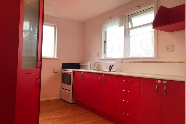 Photo of property in 40 Arimu Road, Papakura, 2110