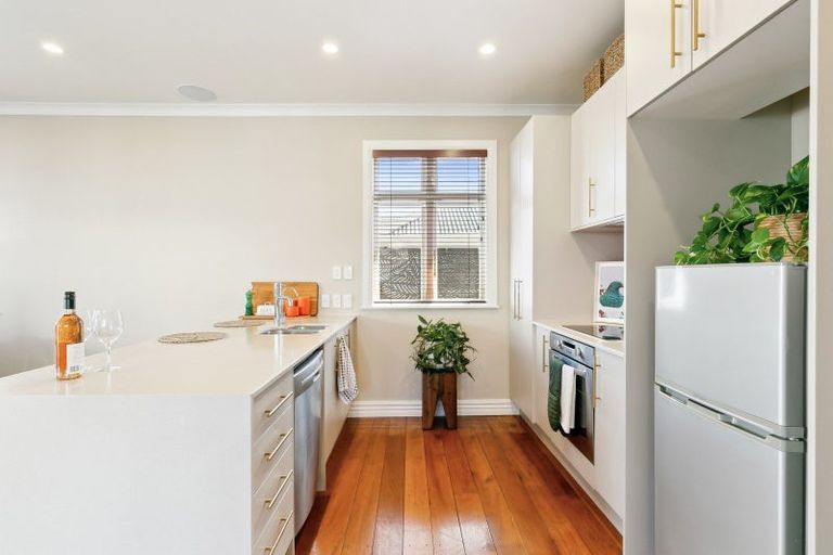 Photo of property in 184 Rongotai Road, Rongotai, Wellington, 6022