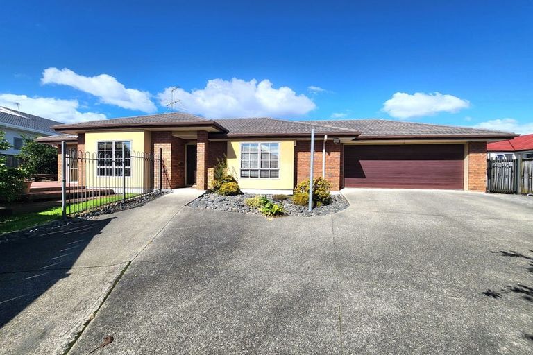 Photo of property in 14 Aviara Court, Northpark, Auckland, 2013