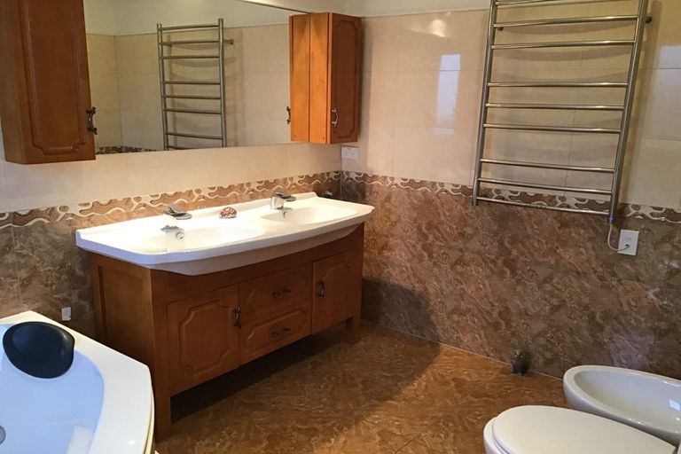 Photo of property in 7 Craigieburn Lane, Mount Pleasant, Christchurch, 8081