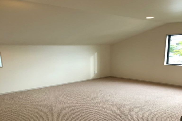 Photo of property in 6/64 Schnapper Rock Road, Schnapper Rock, Auckland, 0632