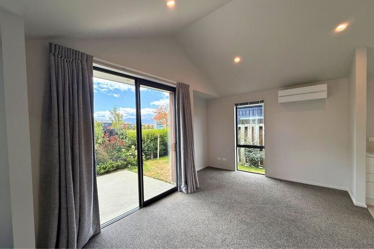 Photo of property in 34 Obelisk Street, Wanaka, 9305