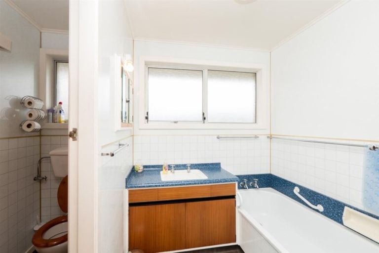 Photo of property in 23 Milmoe Street, Hawera, 4610