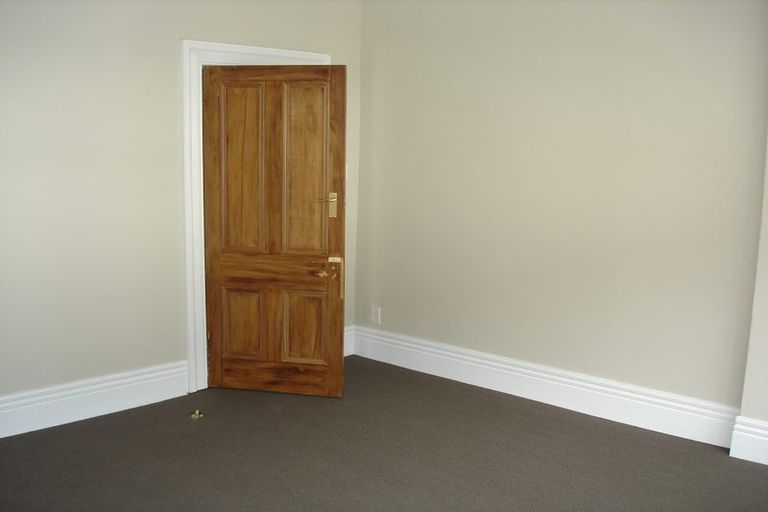 Photo of property in 4/112 Austin Street, Mount Victoria, Wellington, 6011