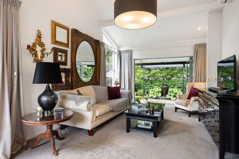 Photo of property in 78 Princes Street, Cambridge, 3434