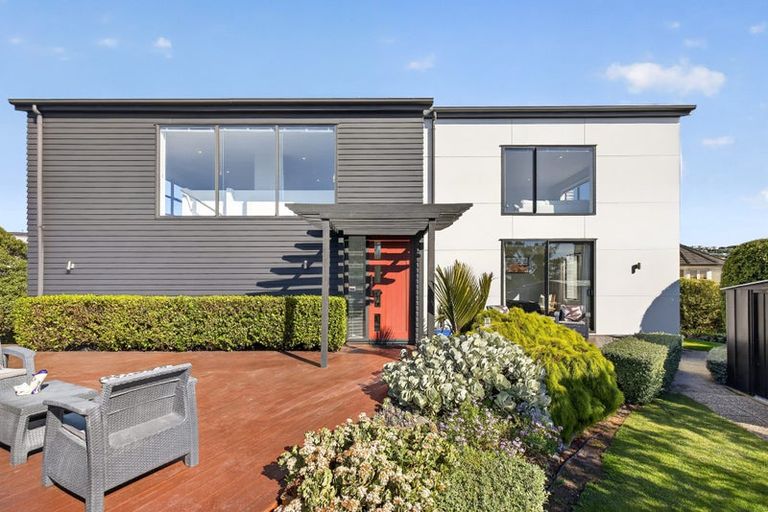 Photo of property in 74 Glenstrae Road, Redcliffs, Christchurch, 8081