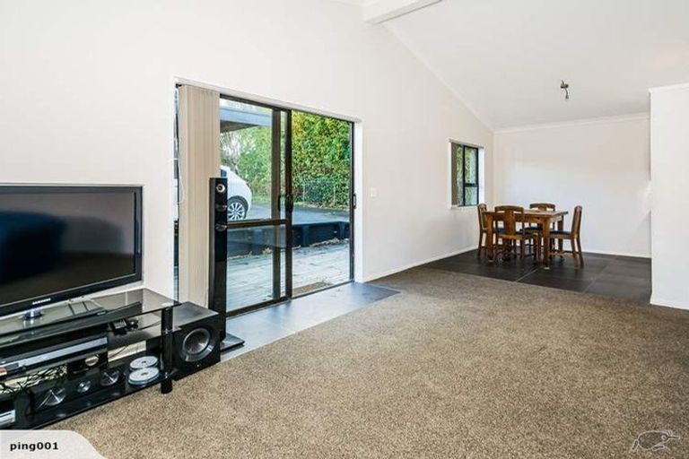 Photo of property in 1/21 Fordham Street, Beach Haven, Auckland, 0626
