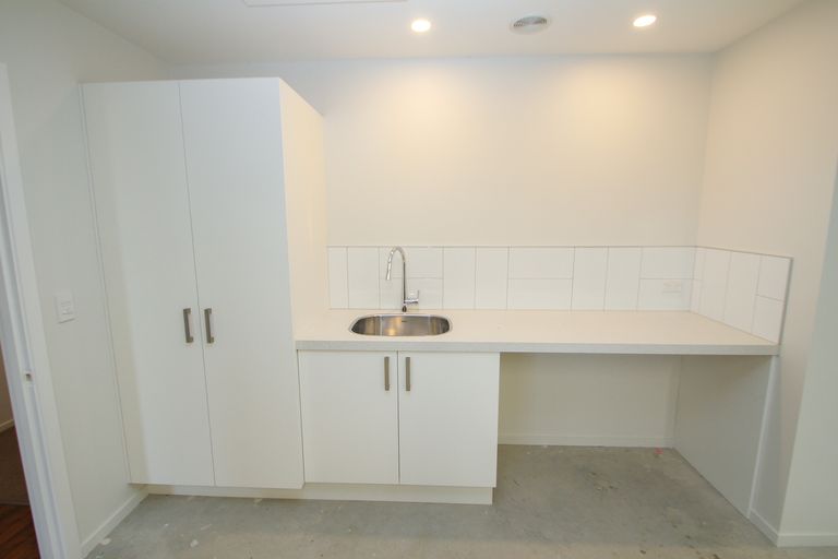 Photo of property in 90 Weston Road, St Albans, Christchurch, 8052