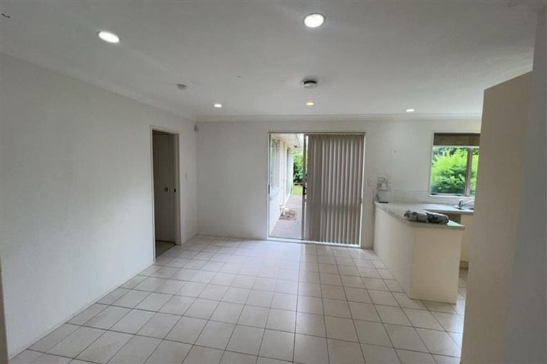 Photo of property in 5 Stratford Road, Manurewa, Auckland, 2105