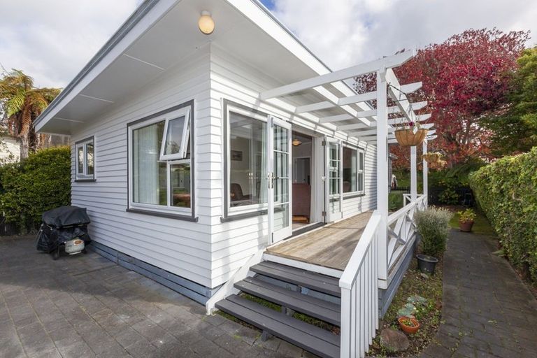 Photo of property in 1/52 Matatua Road, Raumati Beach, Paraparaumu, 5032
