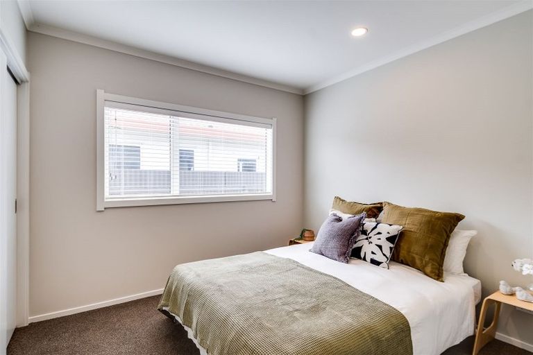 Photo of property in 2 Warwick Crescent, Taradale, Napier, 4112