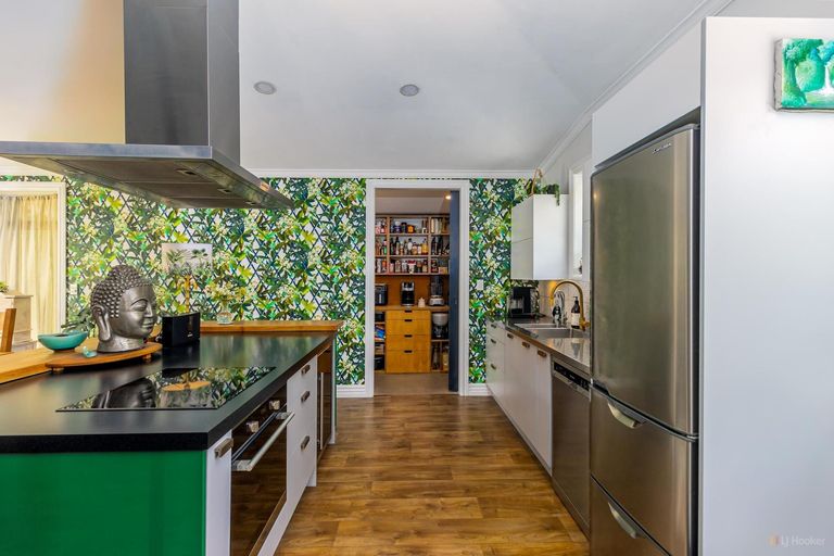 Photo of property in 22 Mckenzie Street, Geraldine, 7930