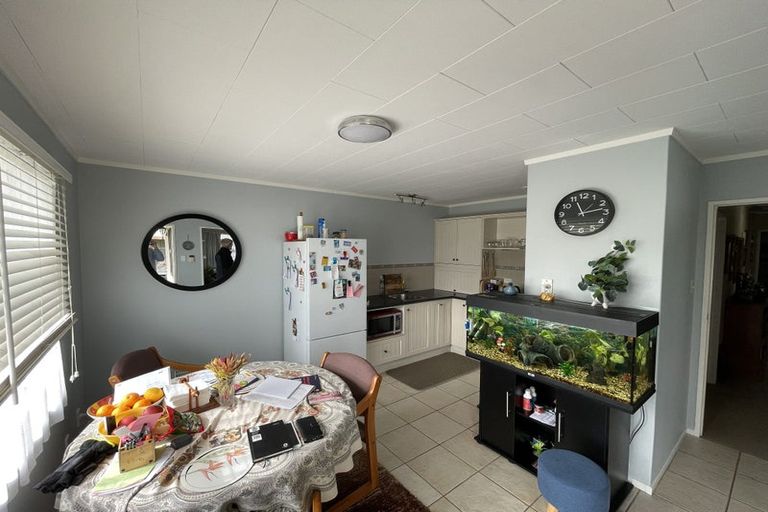 Photo of property in 8 Ihaka Street, Hokowhitu, Palmerston North, 4410