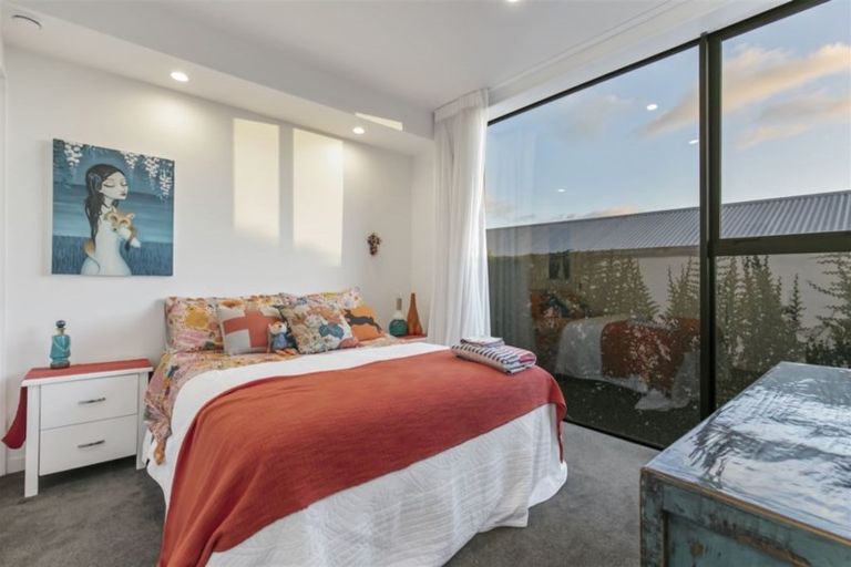 Photo of property in Sugar Lane Apartments, 11/31 Rawene Road, Birkenhead, Auckland, 0626