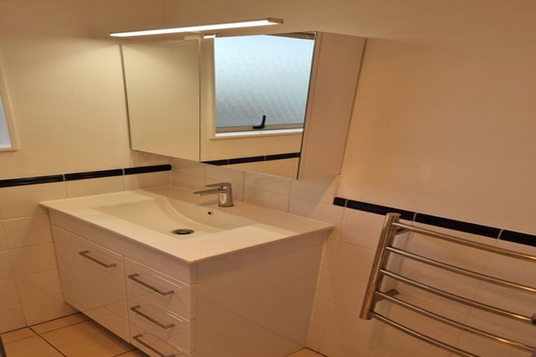 Photo of property in 37 Innisowen Place, Flat Bush, Auckland, 2019