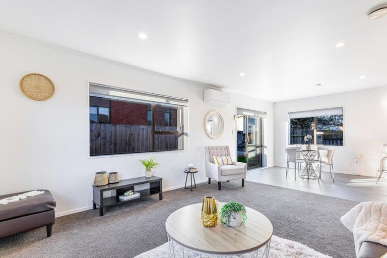 Photo of property in 24a New Windsor Road, Avondale, Auckland, 0600